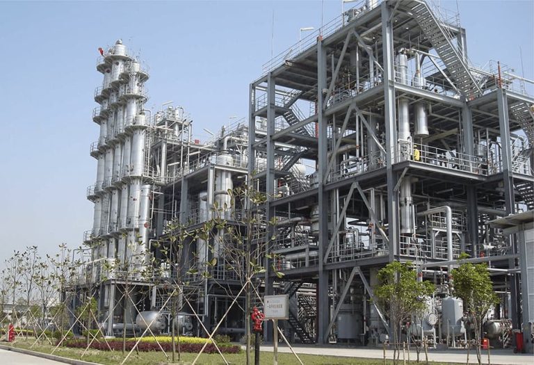 Structures en acier pour l'industrie pétrochimique